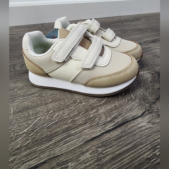 Boys toddler sneakers size 8 NWT - Picture 1 of 6